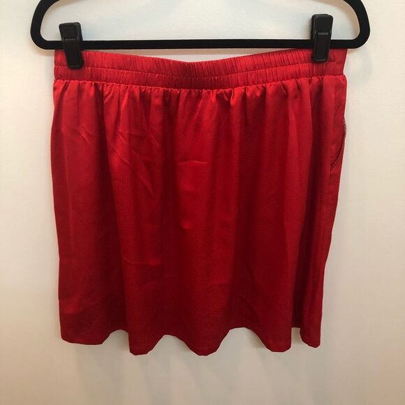 Grace & Mila Servane Mini Skirt Red Button Detail - Picture 2 of 7